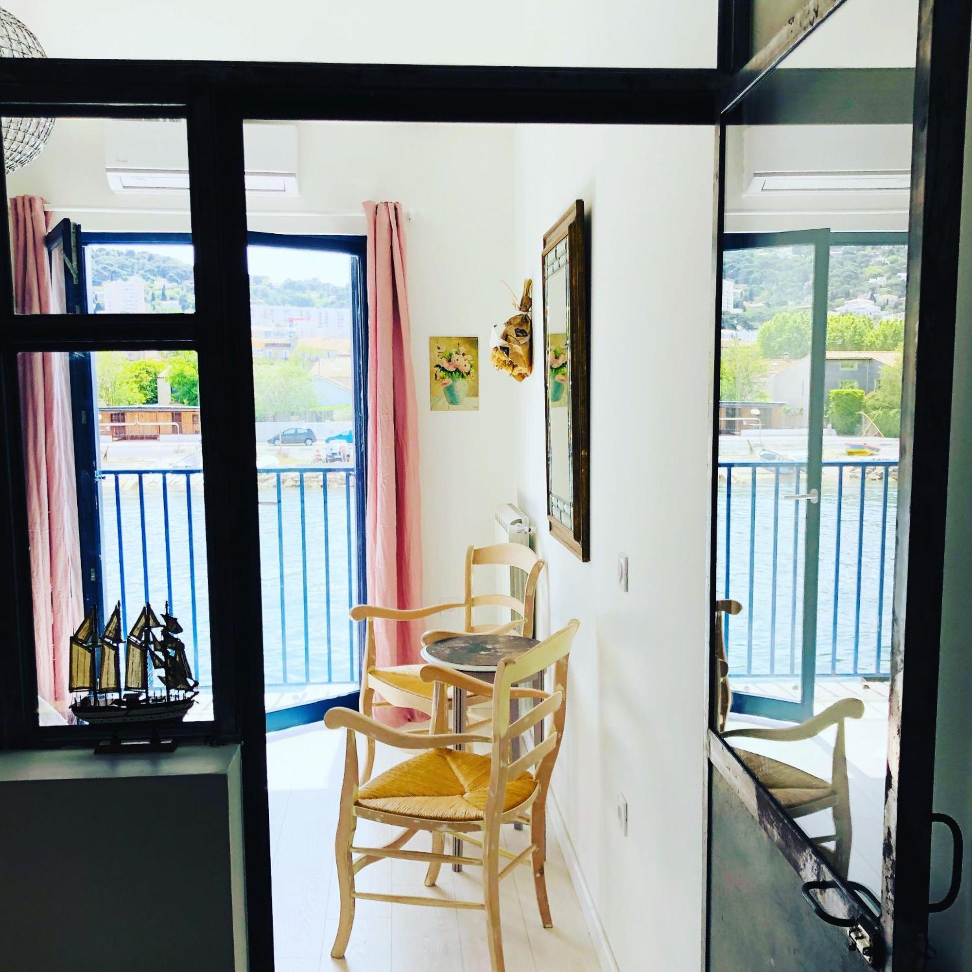 La Maison Bleue Sete